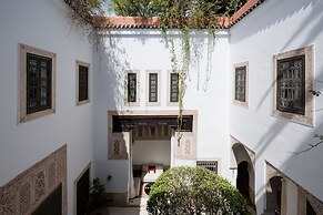 Le Farnatchi