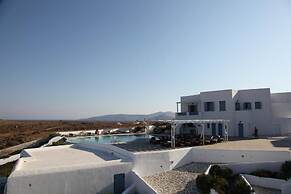 Castellano Village