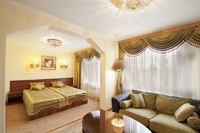 Voskhod Hotel