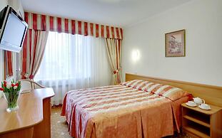 Voskhod Hotel