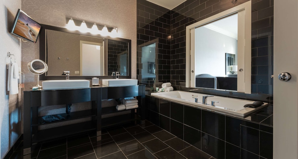 Prestige Oceanfront Resort, WorldHotels Luxury