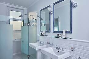 Poseidonion Grand Hotel