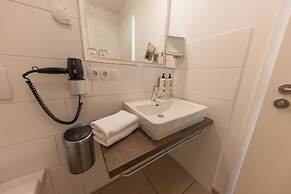 Boardinghouse HOME - adults only -
