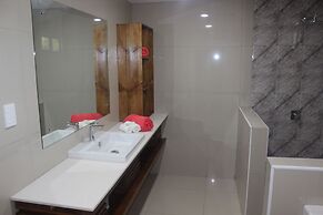 Le Uaina Beach Resort