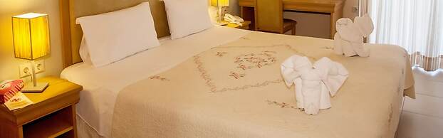 Glyfada Beach Hotel