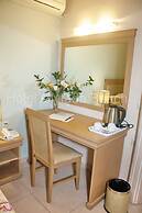 Glyfada Beach Hotel