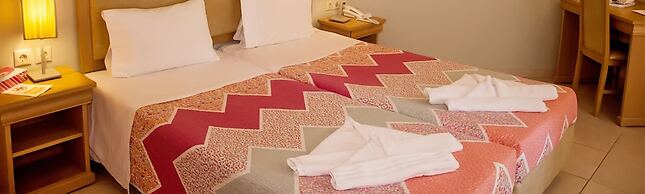 Glyfada Beach Hotel