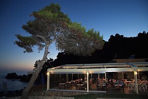 Glyfada Beach Hotel