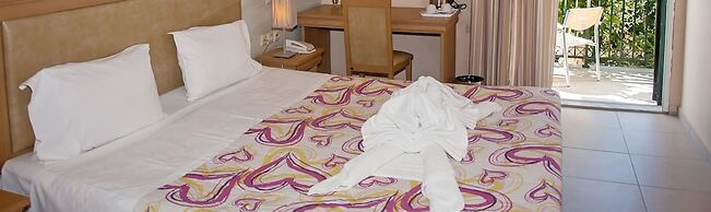 Glyfada Beach Hotel