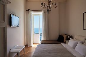 Syrou Melathron