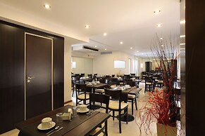 Europlaza Hotel & Suites