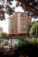 Lira Pacific Aparthotel