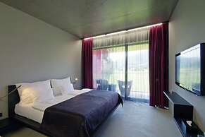 Miura Hotel