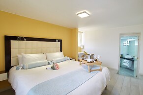 Hotel Natura Inn
