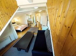 Orange Inn Hotel
