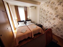 Orange Inn Hotel