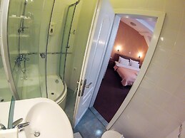 Orange Inn Hotel