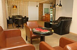 Orange Inn Hotel