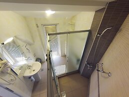 Orange Inn Hotel