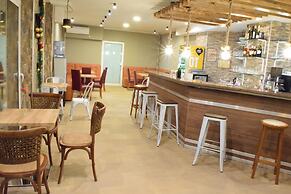 Orange Inn Hotel