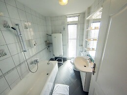 Orange Inn Hotel
