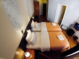 Orange Inn Hotel