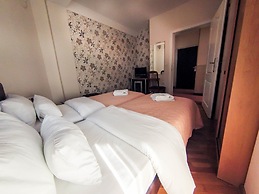 Orange Inn Hotel