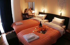 Orange Inn Hotel