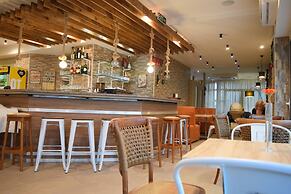 Orange Inn Hotel