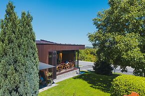 Hotel Degenija