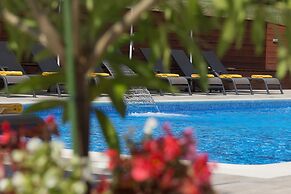 Hotel Degenija