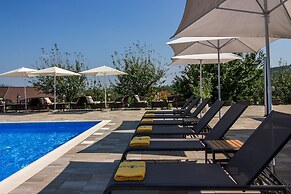 Hotel Degenija