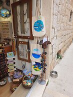 Violeta Hvar