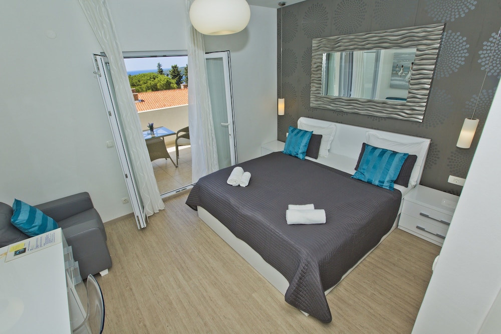 Violeta Hvar