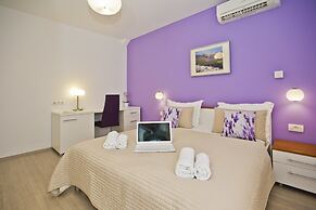 Violeta Hvar