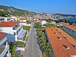 Violeta Hvar