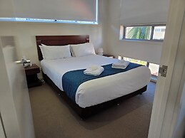 Quarterdecks Retreat