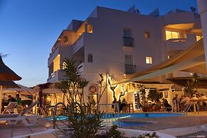 Apartamentos Sabina Playa