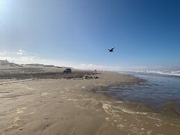 Dune Surfer Inn