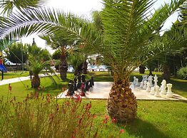 Lakeside Garden