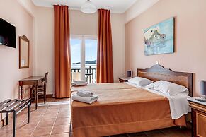 Golden View Beach Hotel