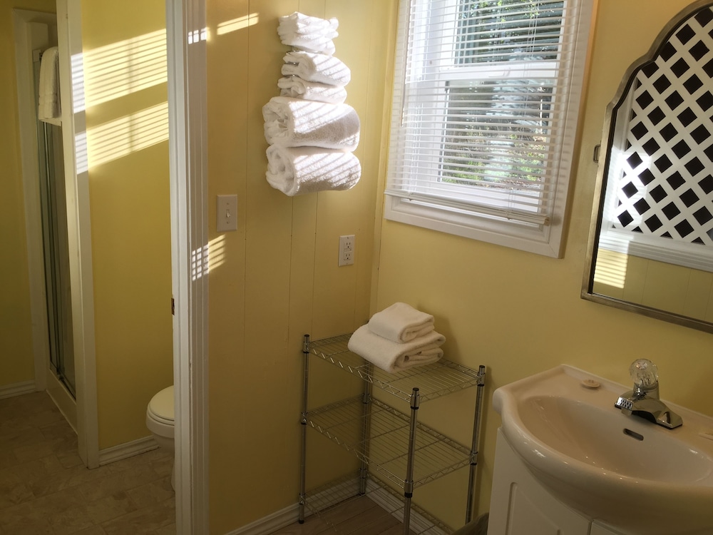 Lakelawn B&B Motel