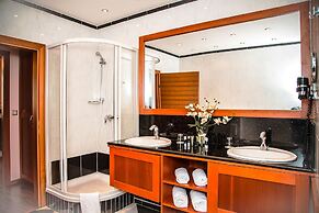 Hotel Corvinus