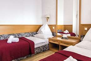 Hotel Corvinus
