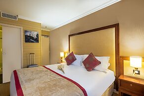 Hotel Saint Honore 85