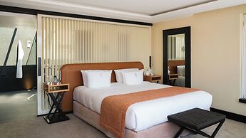 Five Seas by Inwood Hotels