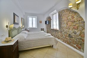 Hotel Mistral