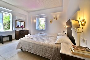 Hotel Mistral