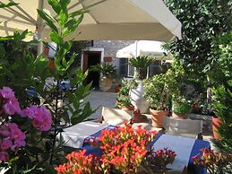 Hotel Mistral