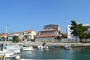 Hotel Delfin